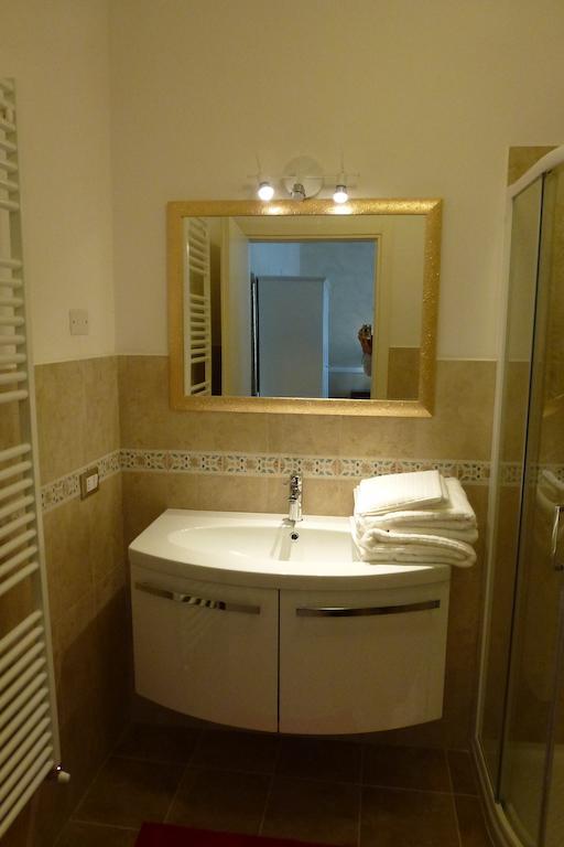 Deluxe Double Room Balcony River View,234254143:JPEG